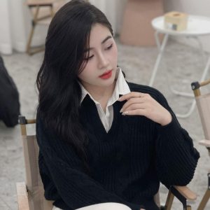 Áo Len Dài Tay Phối Cổ Sơ Mi Họa Tiết Vặn Thừng